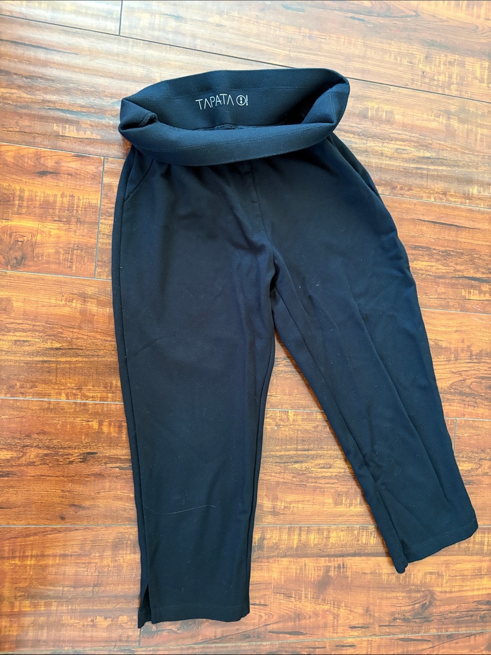 Tapata Black Fold-Over Waist Capris